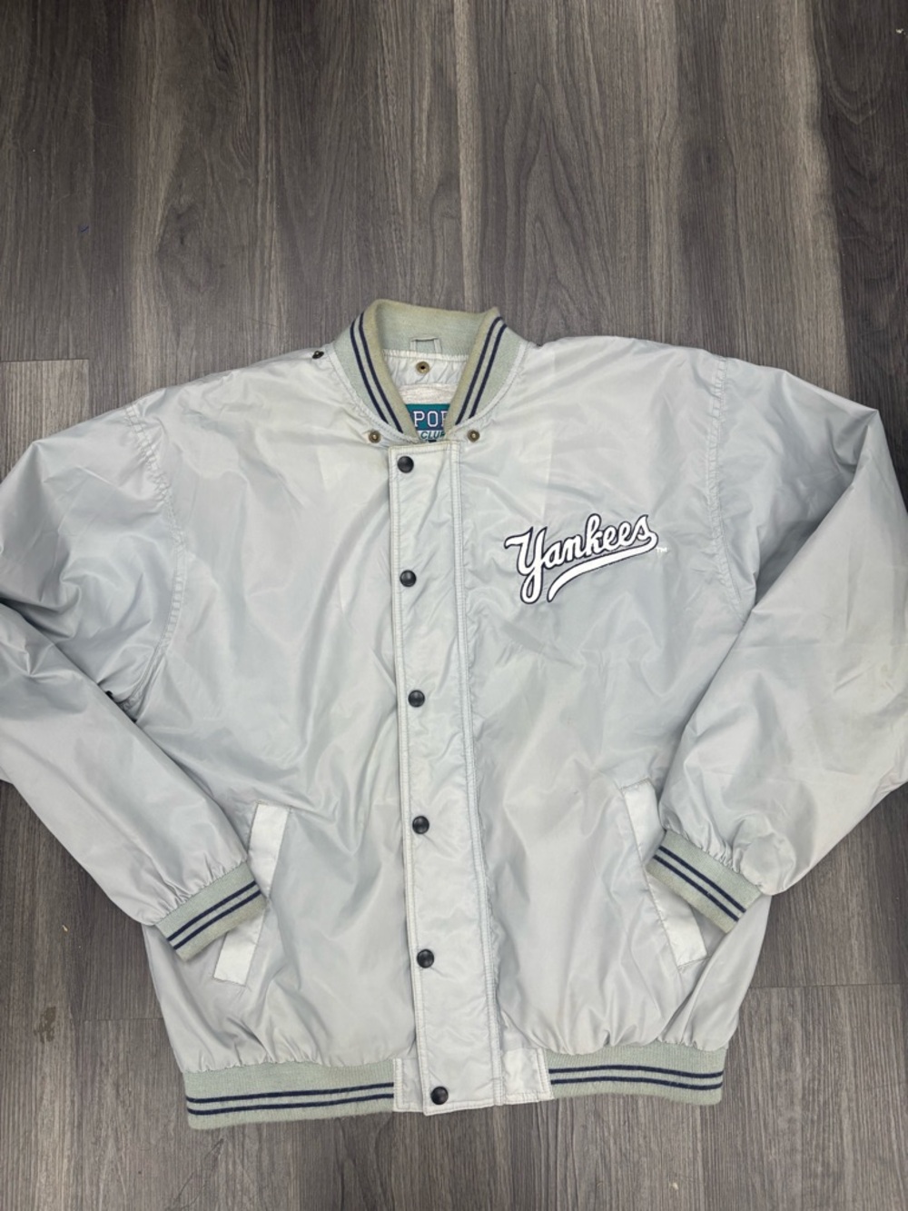 Vintage 90’s New York Yankee Light Gray Bomber Button Jacket large embroidered